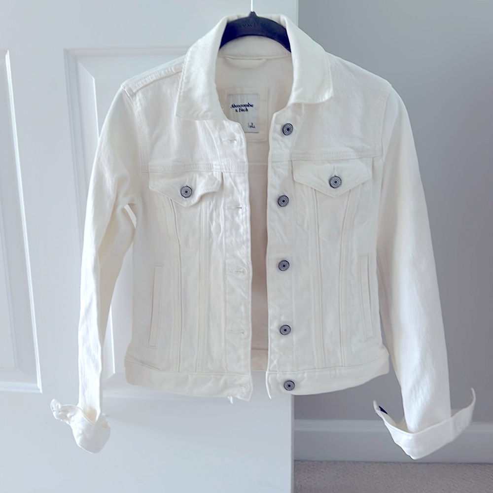 Abercrombie Women’s Denim Trucker Jacket, S